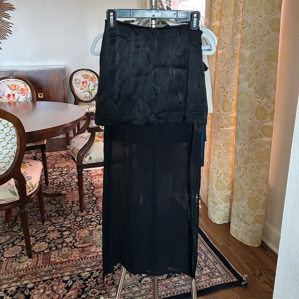 DISSH | Midi Skirt | Black